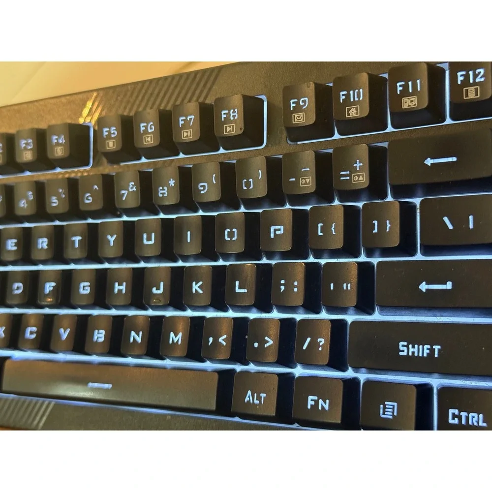 CyberPowerPC Skorpion K2 Mechanical Gaming Keyboard Black Excellent RGB Wired